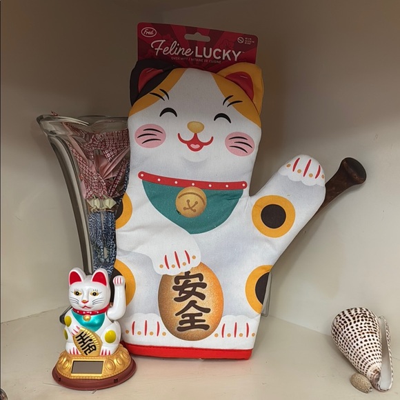 Fred Other - Fred Feline Lucky Cat Oven Mitt - & Lucky Cat statue with waving paw!! NEW!!